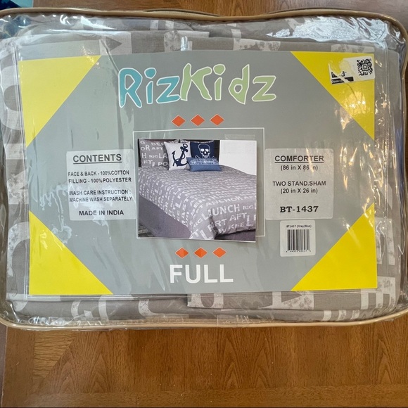 NWT RizKidz full size comforter set w/ shams gray - Picture 2 of 7